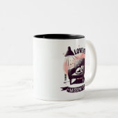 可愛い猫がアームチェア恋しく思に乗って大好き ツートーンマグカップ (正面右)