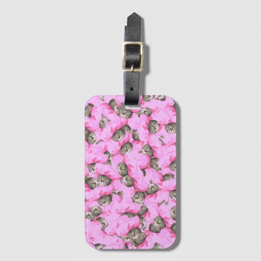 可愛い猫がピンクのキャップパターンをランダム ラゲッジタグ (正面縦)