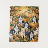 可愛い猫とカボチャが秋の季節 タペストリー (正面)