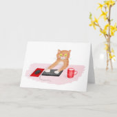 可愛い猫のサーフィンインターネットをコンピューターカードで使う カード (黄色い花)