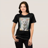 可愛い猫のポートレートとジュエリー。 トライブレンドTシャツ (正面全面)