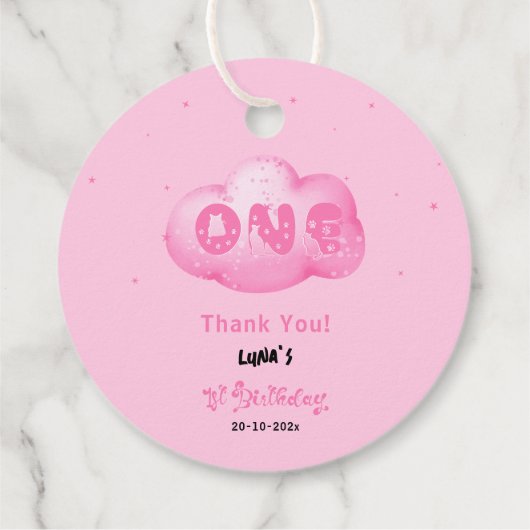 可愛い猫フォント水彩桃色クラウド1回目の誕生日 フェイバータグ (裏面)