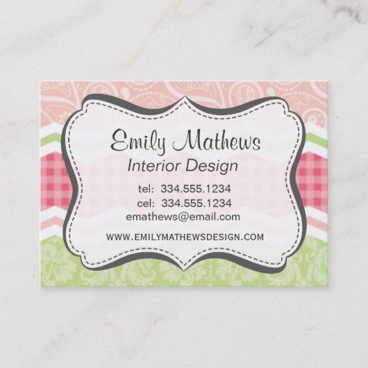 可愛い珊瑚色ピンクと淡い緑の模様 名刺 (正面)