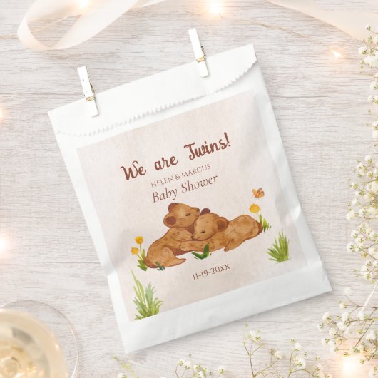 可愛い男女兼用双子の赤ちゃんシャワー フェイバーバッグ (クリップ留めされた状態)