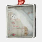 可愛い白猫が伸びている メタルオーナメント (左)