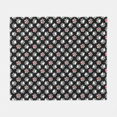 可愛い白黒の犬の足にハート柄 フリースブランケット (正面(横))