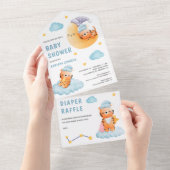 可愛い眠るタイガー三日月の赤ちゃんシャワー オールインワン招待状 (貼ってはがせる)