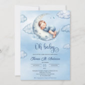 可愛い眠る男の赤ちゃん月の上オベビー 招待状 (正面)