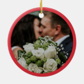 可愛い私たちの初めてのクリスマス結婚したフォトレッド セラミックオーナメント (裏面)