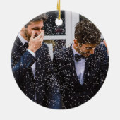 可愛い私たちの初めてのクリスマスMr & Mr結婚の写真 セラミックオーナメント (裏面)