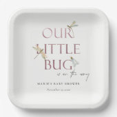 可愛い私たちの小さな虫ピンクのトンボの赤ちゃんシャワー ペーパープレート (正面)