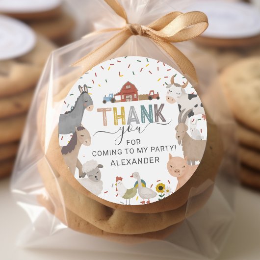 可愛い納屋周囲の庭誕生日パーティクラシックーラウンドステッカー ラウンドシール