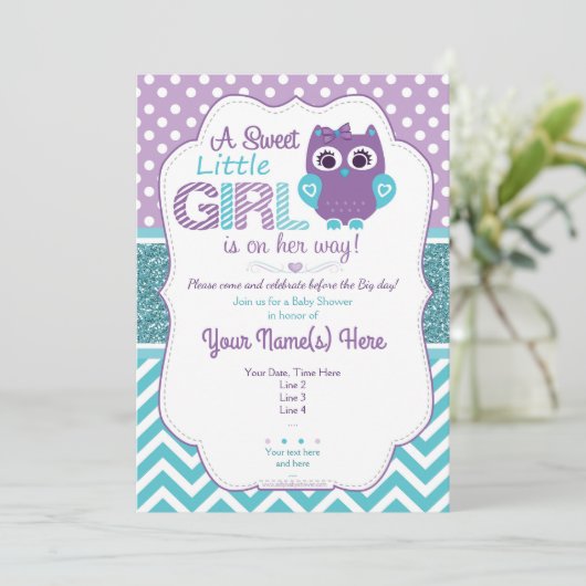 可愛い紫すごいティール（緑がかった色）フクロウ招待状ベビーシャワー 招待状 (スタンド正面)