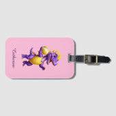 可愛い紫色のバレーボール恐竜 ラゲッジタグ (正面横)