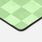 可愛い緑のライム市松模様にのパターン名 デスクマット (コーナー)
