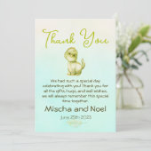 可愛い緑の恐竜の男の子赤ちゃんシャワーありがとう サンキューカード (スタンド正面)