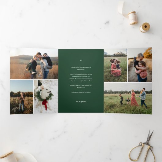 可愛い緑の森の動物の家族の写真クリスマス 三つ折り招待状 (内部)