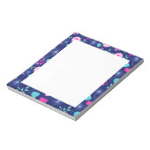 可愛い花柄の背景 ノートパッド (回転)