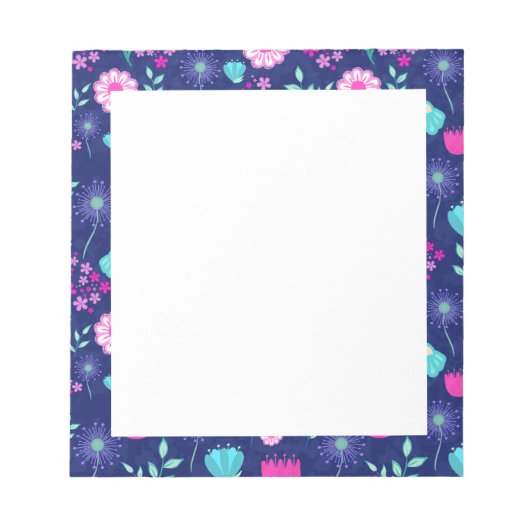 可愛い花柄の背景 ノートパッド (正面)