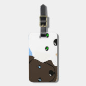可愛い茶色と白いラブラドールの子犬のアートギフト ラゲッジタグ (正面縦)