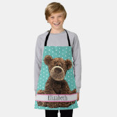 可愛い茶色のクマ名キッズアニマルパターンブルー エプロン (着用した状態)