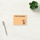 可愛い茶色のネズミが漫画をサミング ポストイット (オフィス)