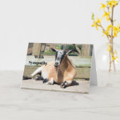 可愛い茶色のヤギ睡眠写真悔やみや弔慰 カード (黄色い花)