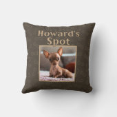 可愛い茶色の犬カスタムのペット写真名骨 クッション (裏面)