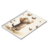 可愛い茶色の虎猫蝶の子猫 ノートブック (左側)