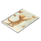 可愛い茶色の虎猫蝶の子猫 ノートブック (左側)