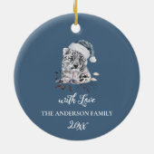 可愛い虎の赤いサンタ帽子メリークリスマス セラミックオーナメント (裏面)