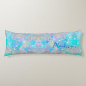 可愛い虹色の青い星グリッターモノグラム ボディピロー (正面)