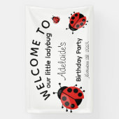 可愛い赤いモダンラディバグへようこそ誕生日 横断幕 (縦)