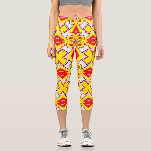 可愛い赤い黄色の白いトレンディー模様 カプリレギンス (正面)