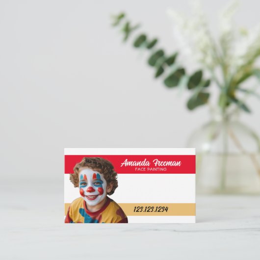 可愛い赤と黄色のピエロ絵を描顔画家 名刺 (スタンド正面)