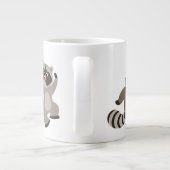 可愛い踊り漫画のアライグマ ジャンボコーヒーマグカップ (裏面)
