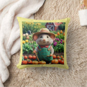 可愛い農家マウスin彼の庭装飾用クッション クッション (ブランケット)