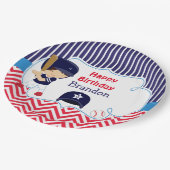 可愛い野球ダークヘアボーイバースデーパーティー ペーパープレート (アングル)