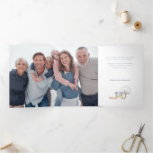 可愛い雪をかぶったクリスマスコテージ4枚 三つ折りカード (内部)