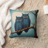 可愛い青いフクロウが枝に座っている クッション (ブランケット)