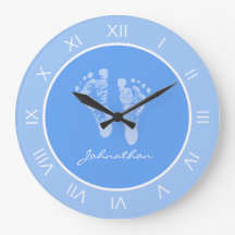 可愛い青い子供部屋の足跡と男の赤ちゃん名