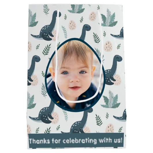 可愛い青い緑の恐竜カスタムの写真と名前 ミディアムペーパーバッグ (裏面)