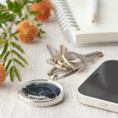 可愛い頑固なパグパピー私は出来るが、私は行かない キーホルダー (側面)