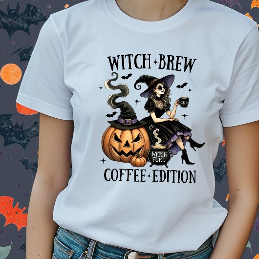 可愛い魔女の淹れコーヒー版ハロウィーンTシャツ Tシャツ