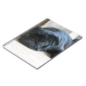 可愛い黒いパグ子犬のアクセサリー名をパーソナライズ ノートブック (左側)