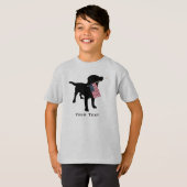 可愛い黒犬がアメリカ国旗を掲げて7月4日 Tシャツ (正面フル)