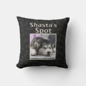 可愛い黒犬カスタムペット写真名骨 クッション (正面)