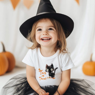 可愛い黒猫のトリックオアトリートハローウィンパーティ トドラーTシャツ
