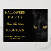 可愛い黒猫の目がデートを救うパーティーハロウィン 箔シーズンポストカード (正面)