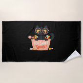 可愛い黒猫ハロウィーンキャンディ甘すぎるスポック – P ビーチタオル (正面)